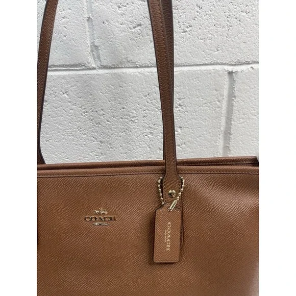 COACH F58846 CITY ZIP TOTE IN CROSSGRAIN LEATHER Camel/Brown Gold Hardware Bag - Picture 4 of 8